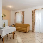 Apartment Stunning In With Wifi Rasopasno